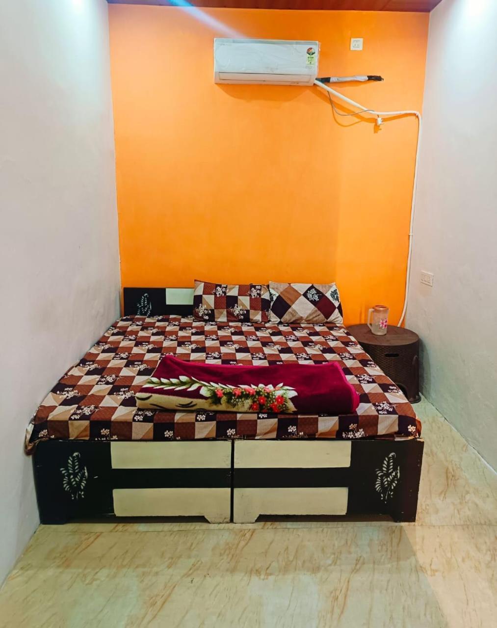 Jay Shree Radhey Home Stay Mathura Dış mekan fotoğraf