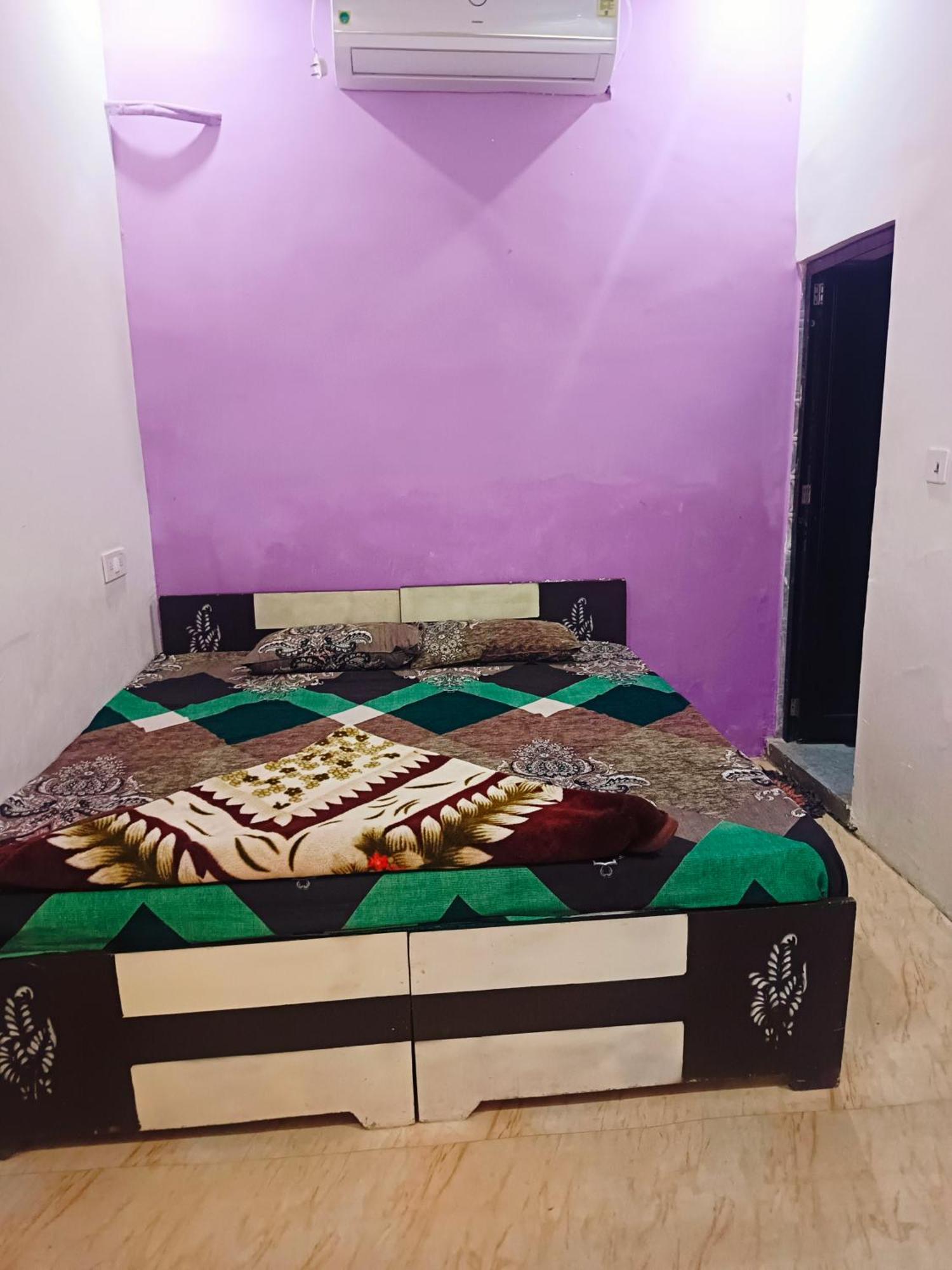 Jay Shree Radhey Home Stay Mathura Dış mekan fotoğraf
